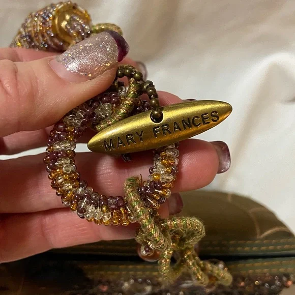 RARE HTF Like new Mary Frances Vintage Jeweled & Beaded feathers Clutch - Picture 15 of 16